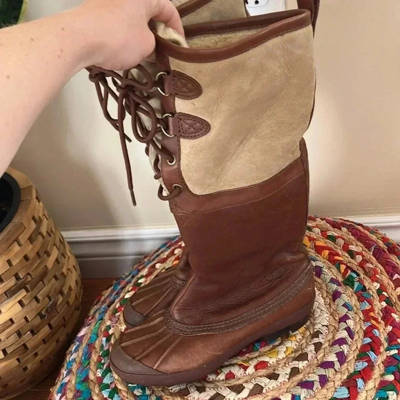 UGG brown leather cream sheepskin high  lace boots - Picture 2 of 8